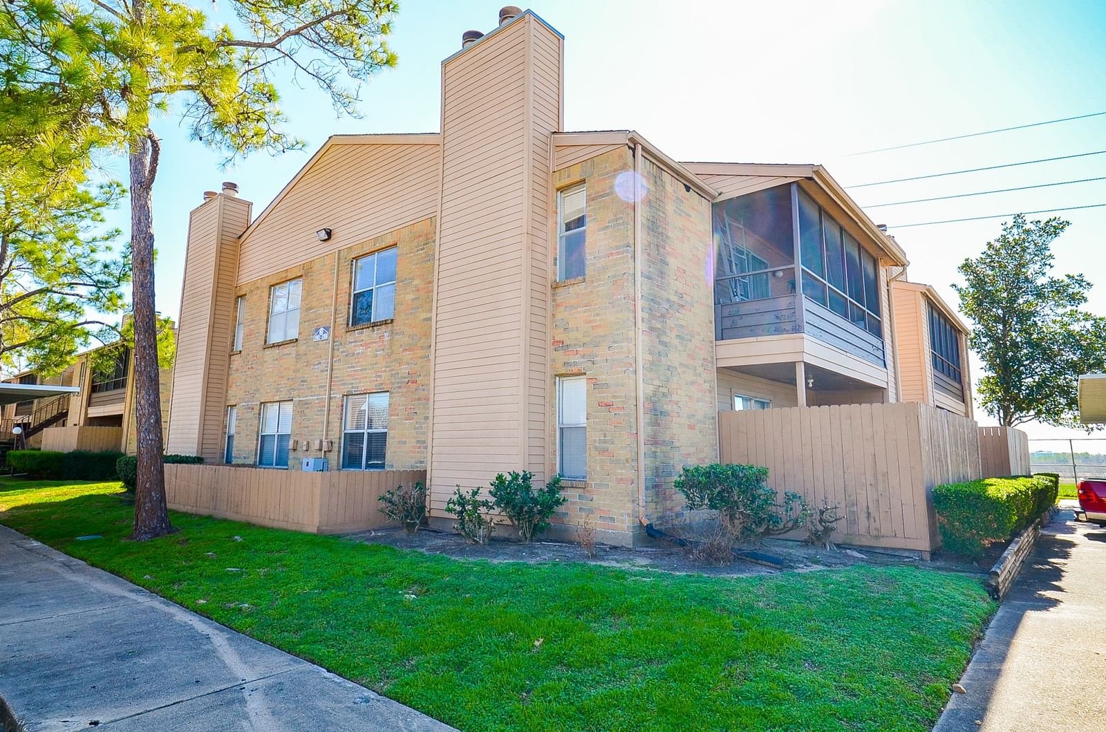Real estate property located at 10555 Turtlewood #1907, Harris, Terrace Condo Ph 04, Houston, TX, US
