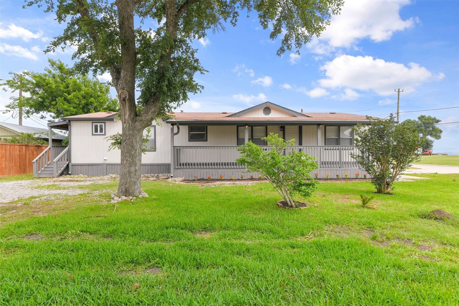 Real estate property located at 2431 Bay Oaks Harbor, Harris, Bay Oaks Harbor, Baytown, TX, US