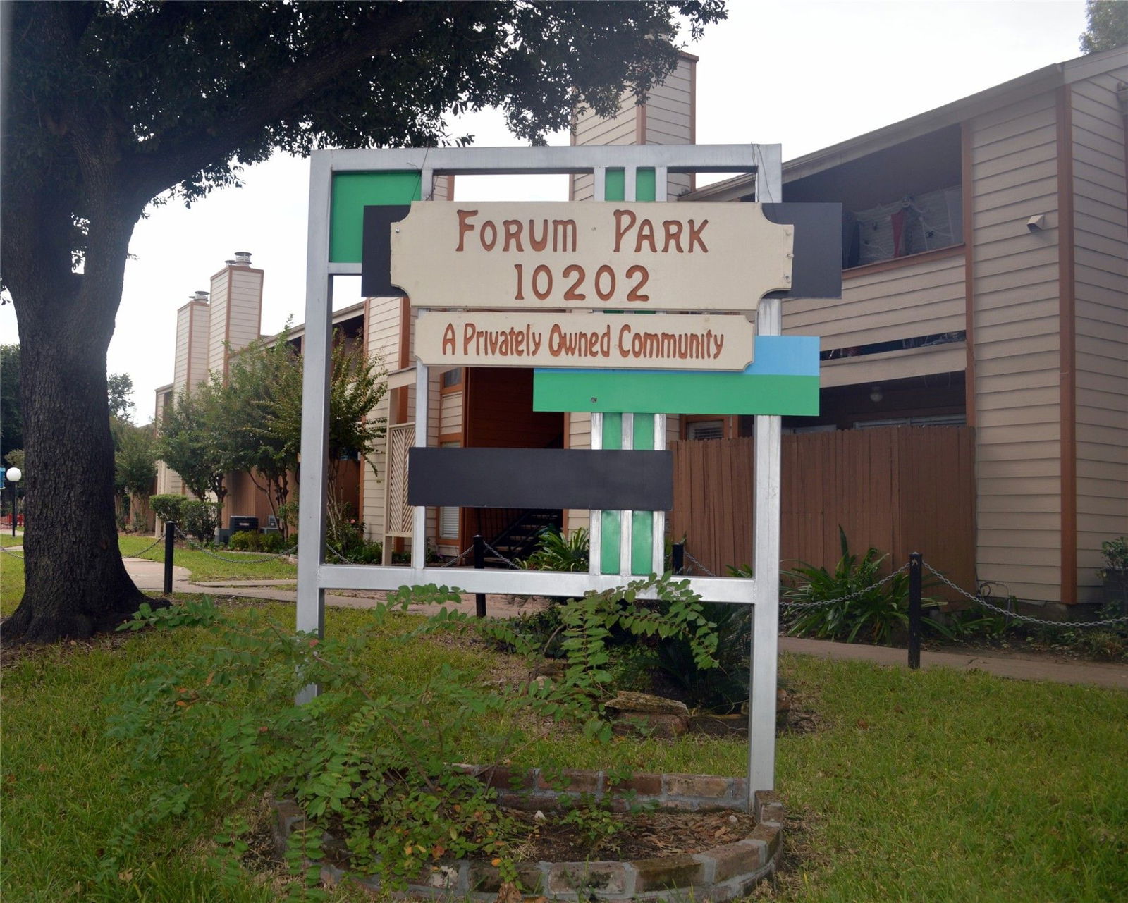 Real estate property located at 10202 Forum Park #240, Harris, Houston, TX, US