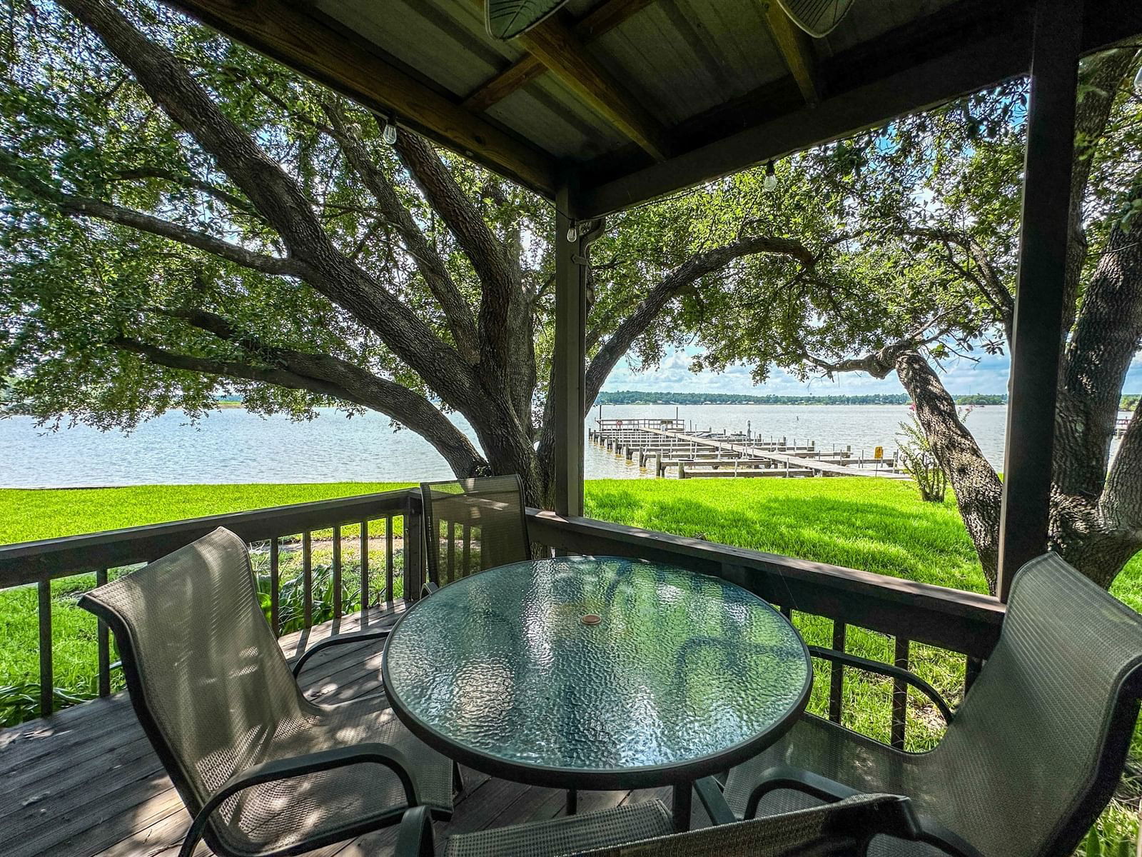 Real estate property located at 200 Fountain #105, Polk, Fountain Lake Townhomes, Livingston, TX, US