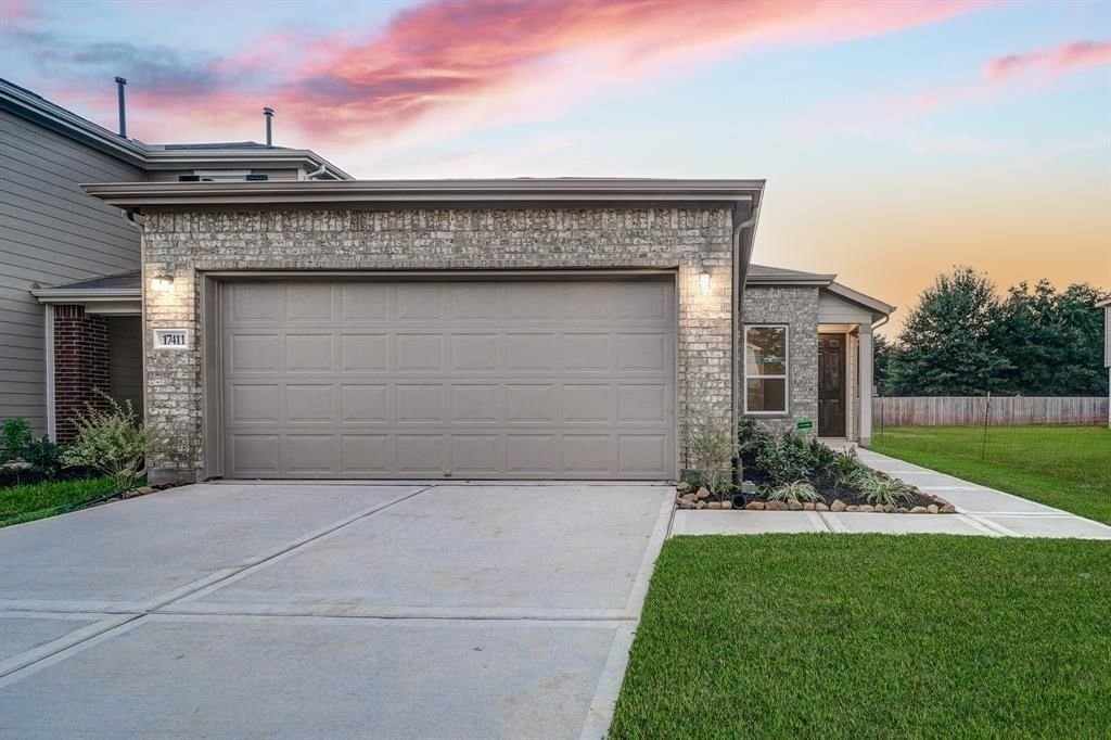 Real estate property located at 17411 Gulf Willow, Harris, Willow Wood Place, Tomball, TX, US