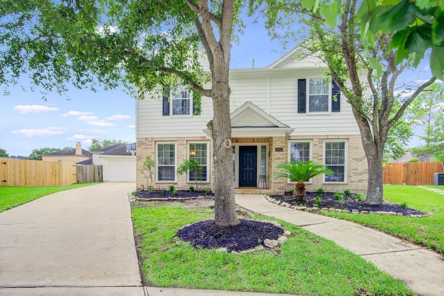 Real estate property located at 4903 Pearce Lake, Fort Bend, Waterside Village Sec 2, Richmond, TX, US