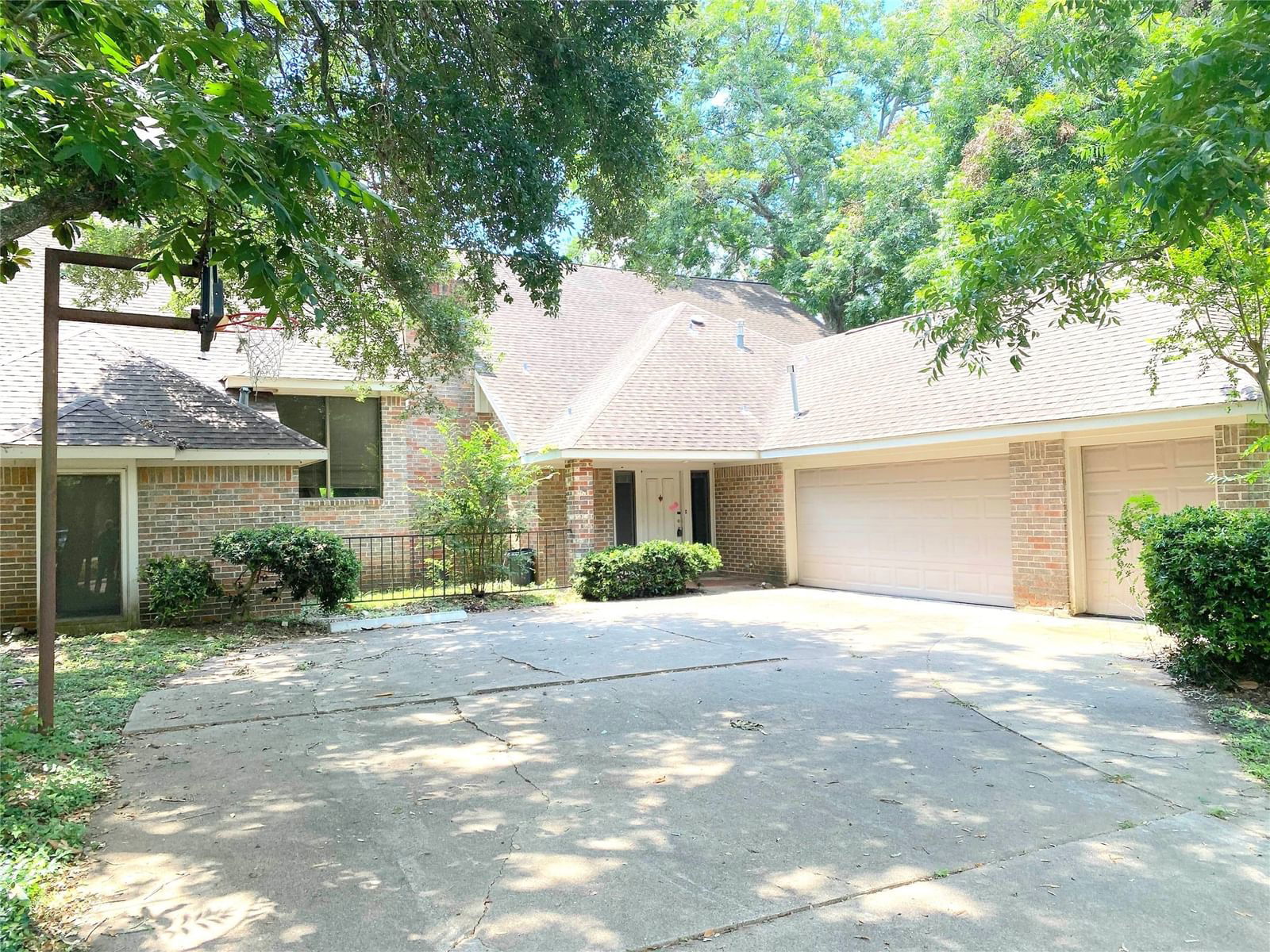 Real estate property located at 2211 Glenn Lakes, Fort Bend, Quail Valley Glenn Lakes, Missouri City, TX, US