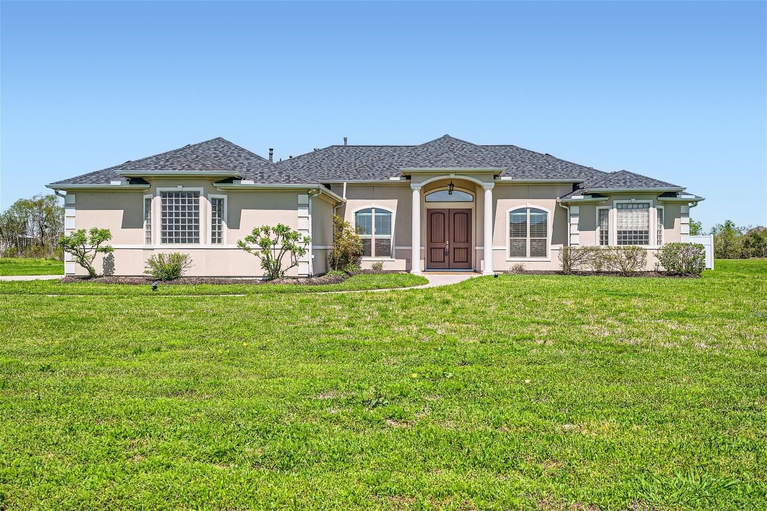 Real estate property located at 4611 Katies Creek, Chambers, Katies Crk, Baytown, TX, US
