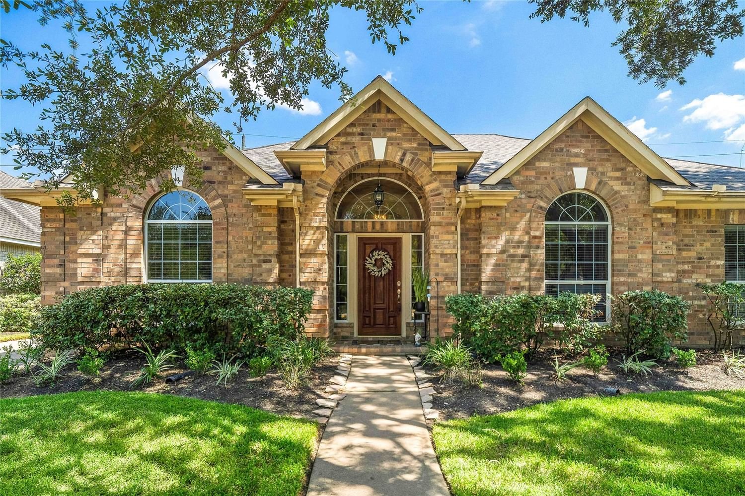 Real estate property located at 8410 Green Valley Drive, Fort Bend, Sugar Land, TX, US