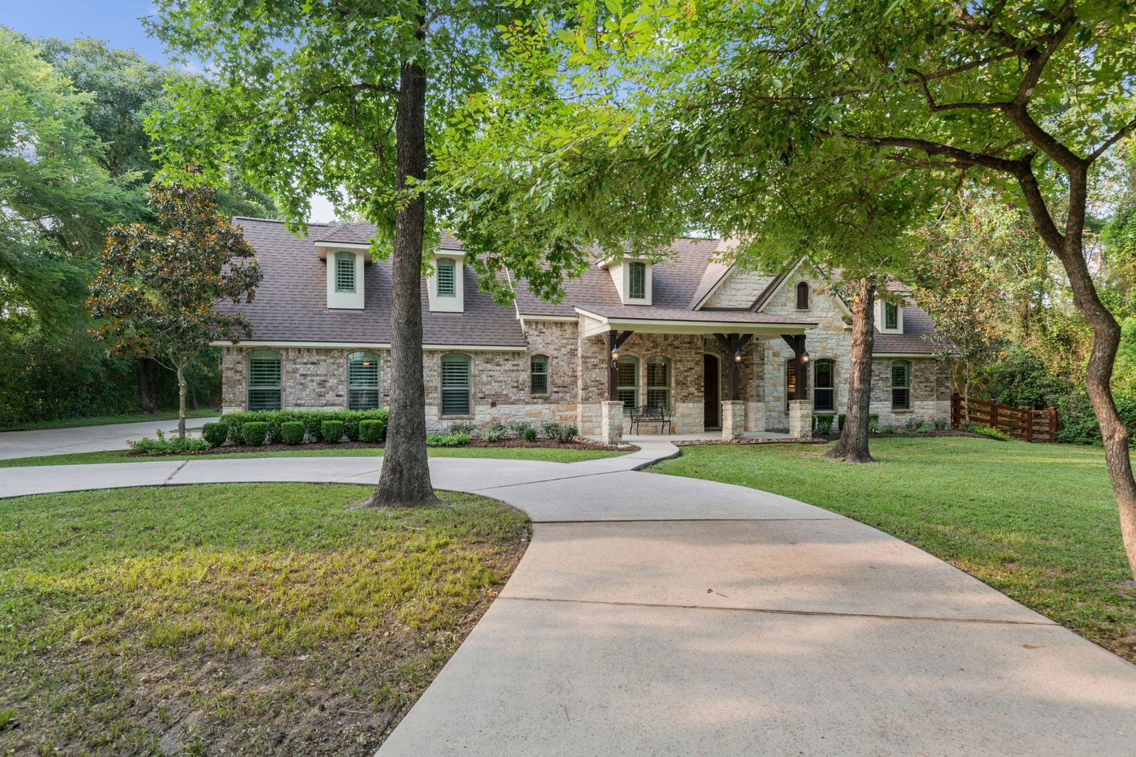 Real estate property located at 100 Lyndsey, Montgomery, Montgomery Trace 05, Montgomery, TX, US