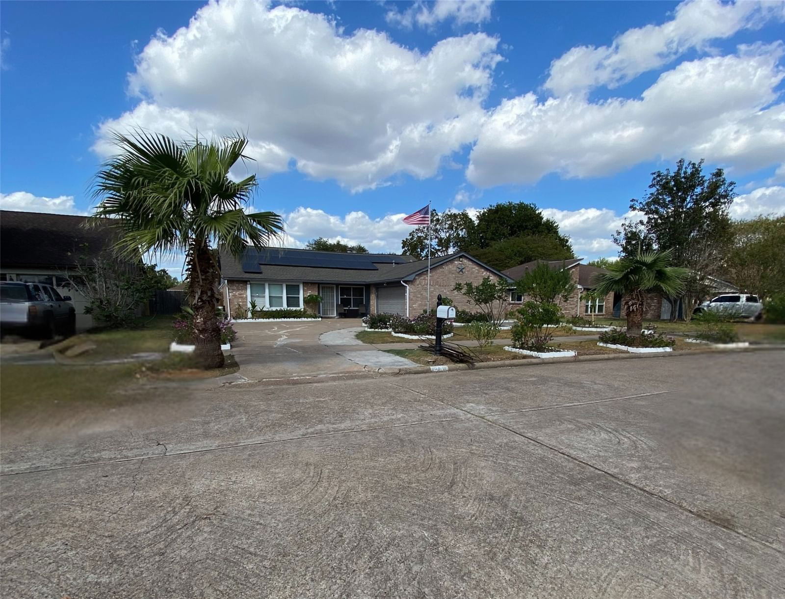 Real estate property located at 15810 Amapola, Harris, Mission Bend Sec 02, Houston, TX, US