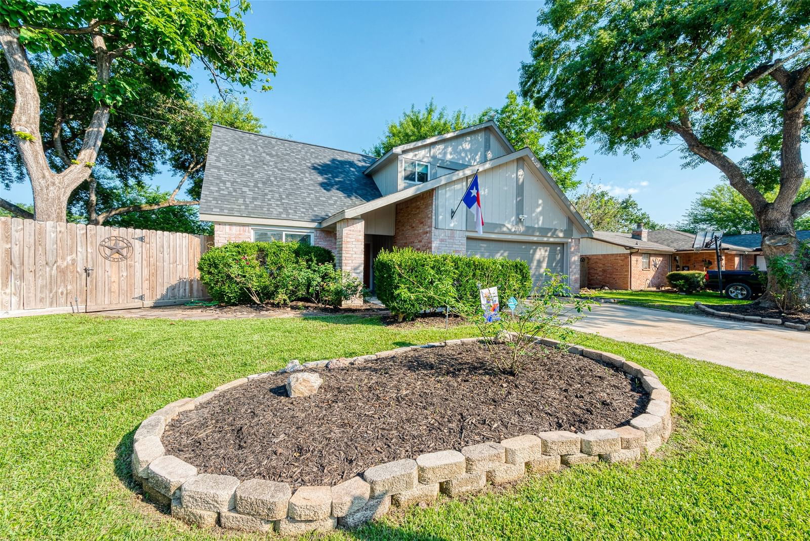 Real estate property located at 7111 Briarfield, Harris, Oakwood Glen Sec 01, Spring, TX, US