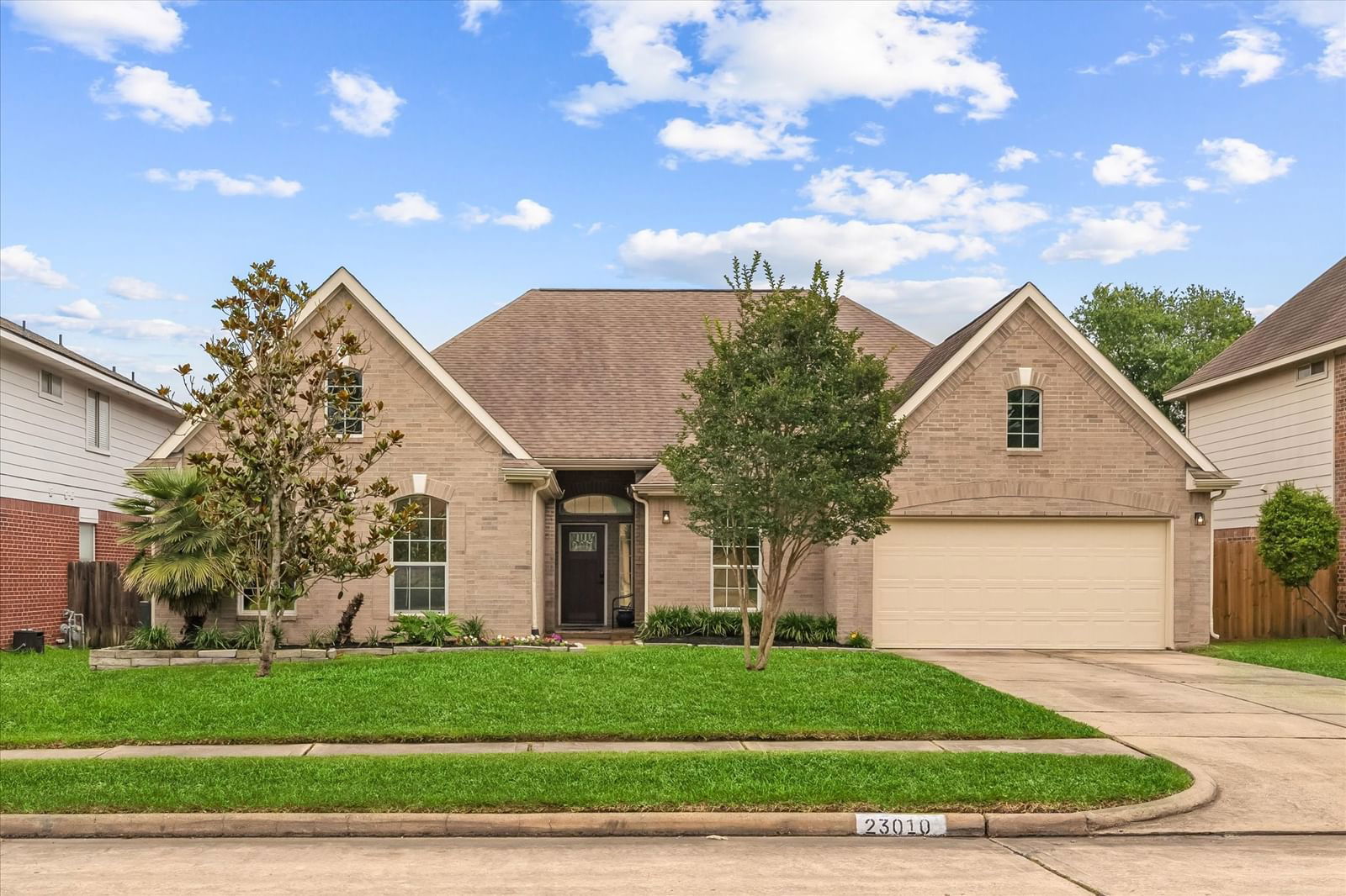 Real estate property located at 23010 Eastgate Village, Harris, Villages Northgate Crossing 01, Spring, TX, US