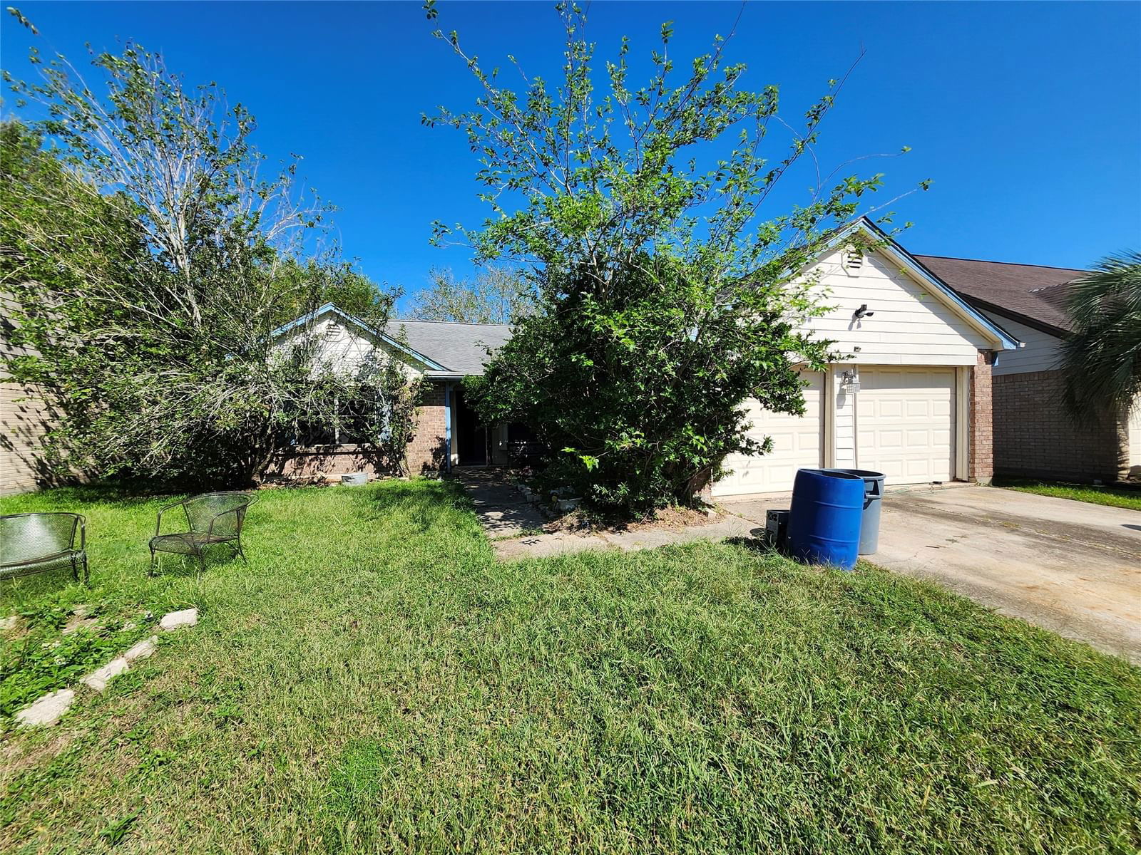 Real estate property located at 2812 Forest Hills, Galveston, Meadow Bend 2, League City, TX, US