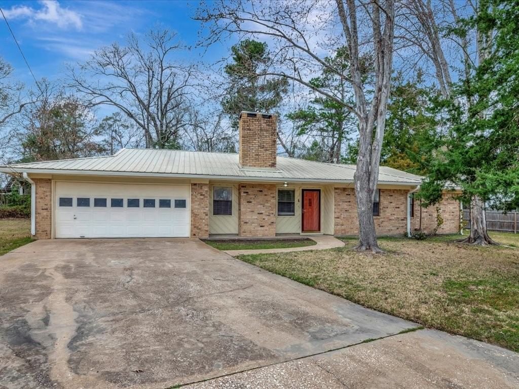 Real estate property located at 104 Aspen, Angelina, Castlewood, Lufkin, TX, US