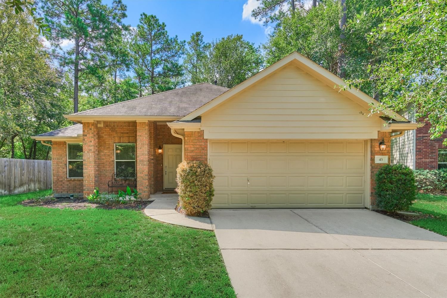 Real estate property located at 43 Sage Creek, Montgomery, The Woodlands, TX, US