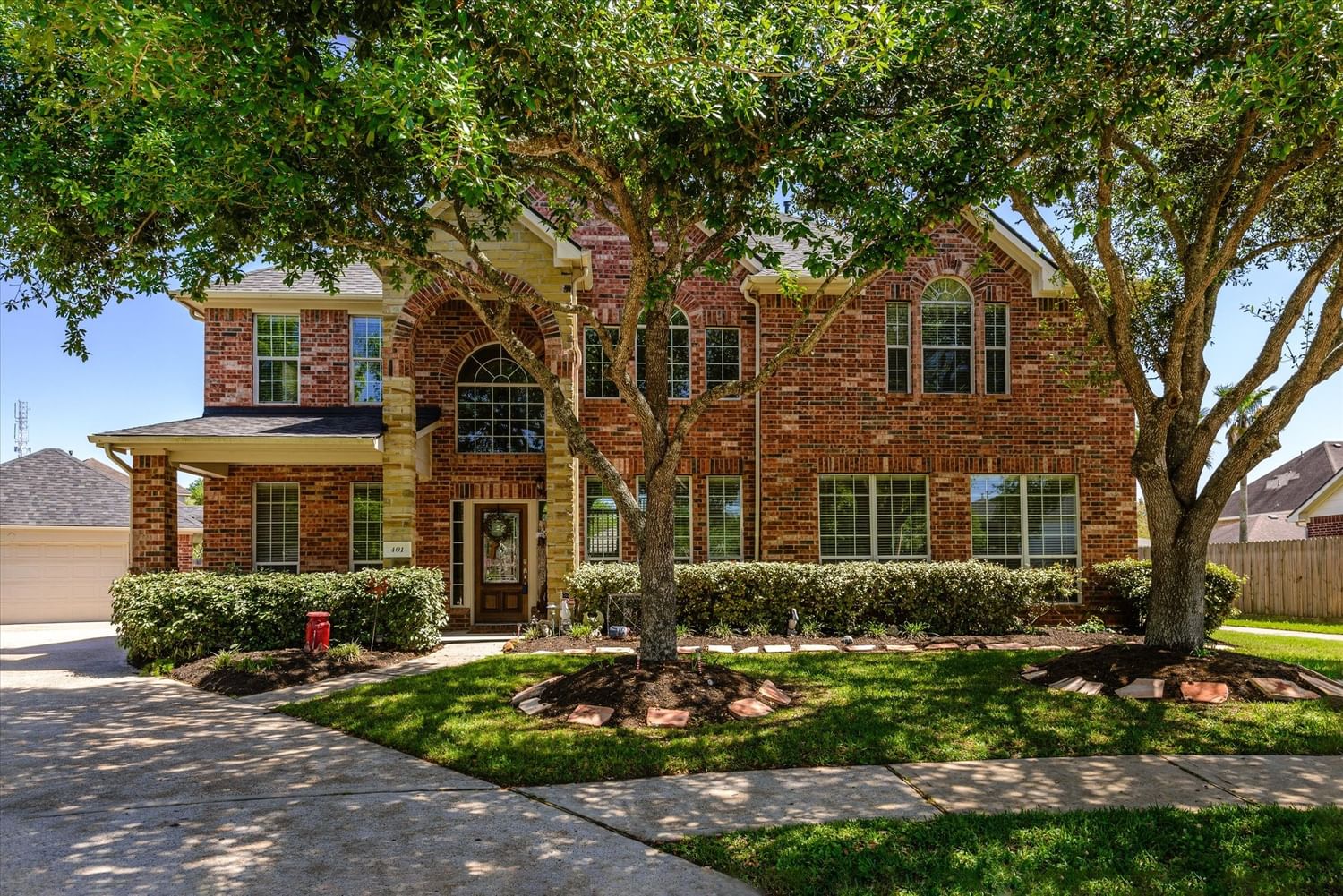 Real estate property located at 401 White Oak Pointe, Galveston, Centerpointe Sec 6 2004, League City, TX, US