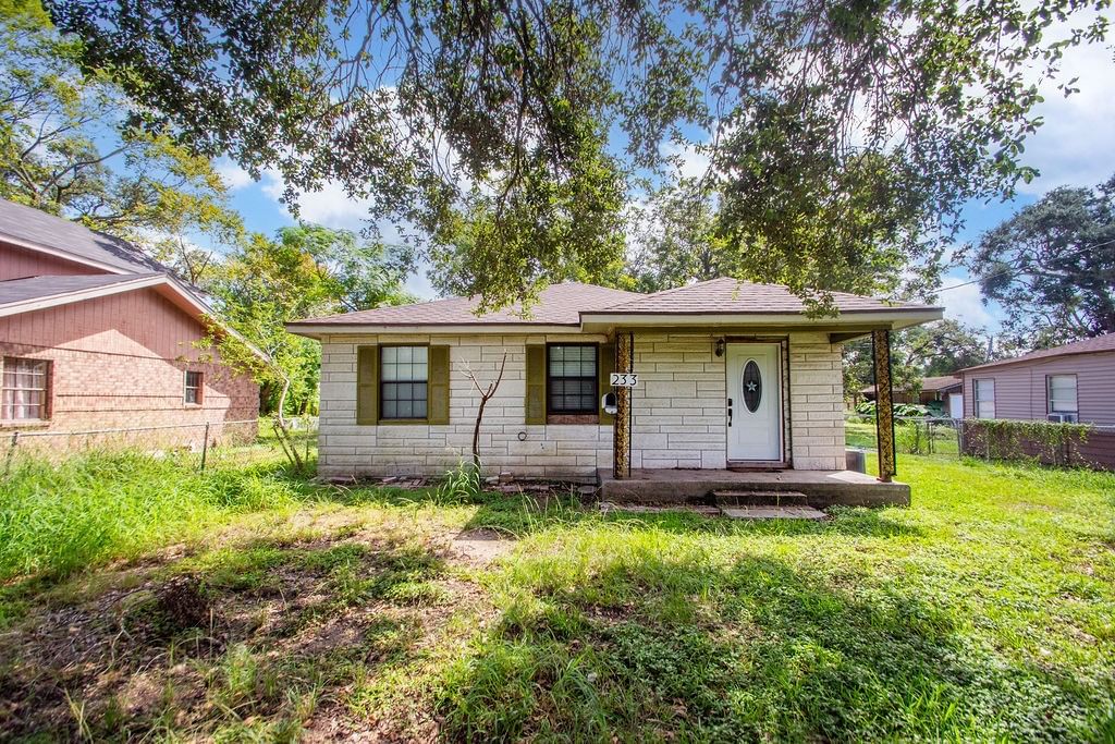 Real estate property located at 233 Marion, Brazoria, Timberland, Clute, TX, US