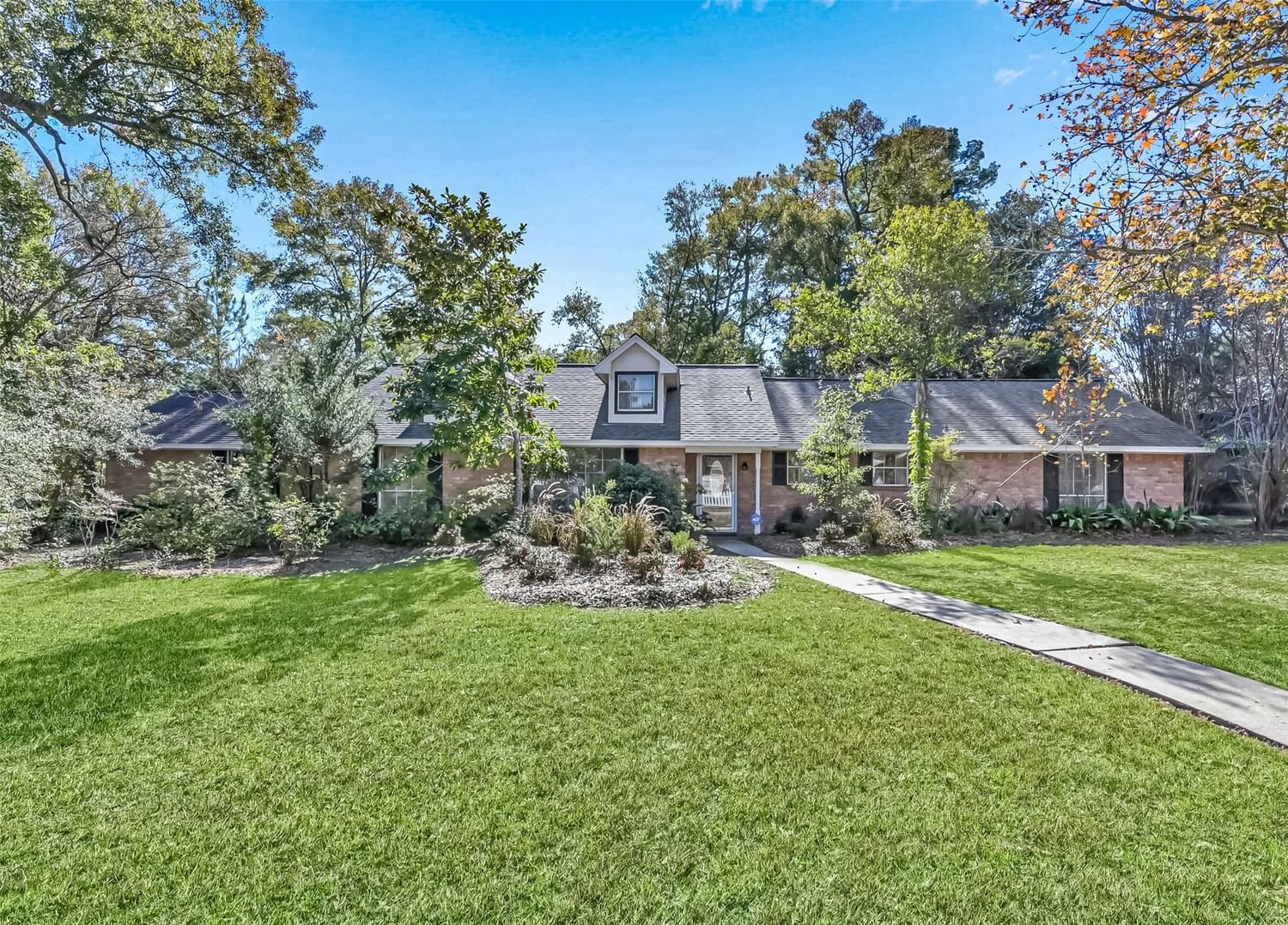 Real estate property located at 1001 Holly, Montgomery, Holly Hills 03, Conroe, TX, US