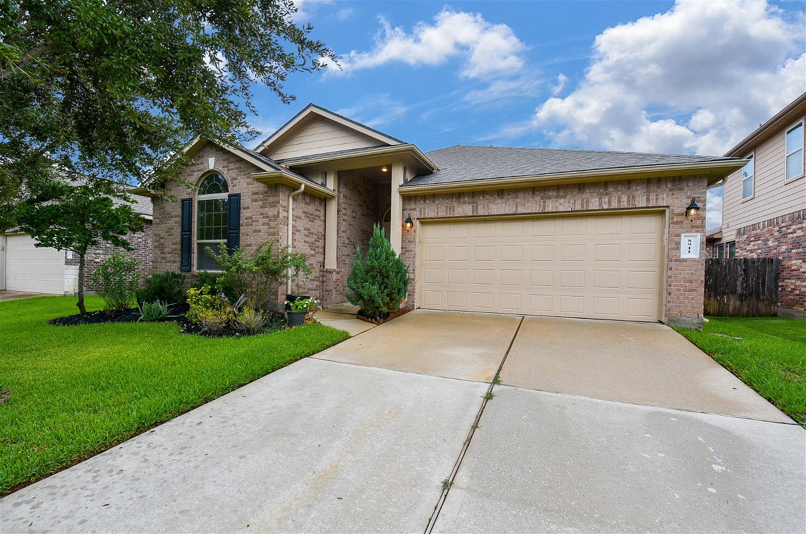 Real estate property located at 8911 Alcina, Harris, Tomball, TX, US