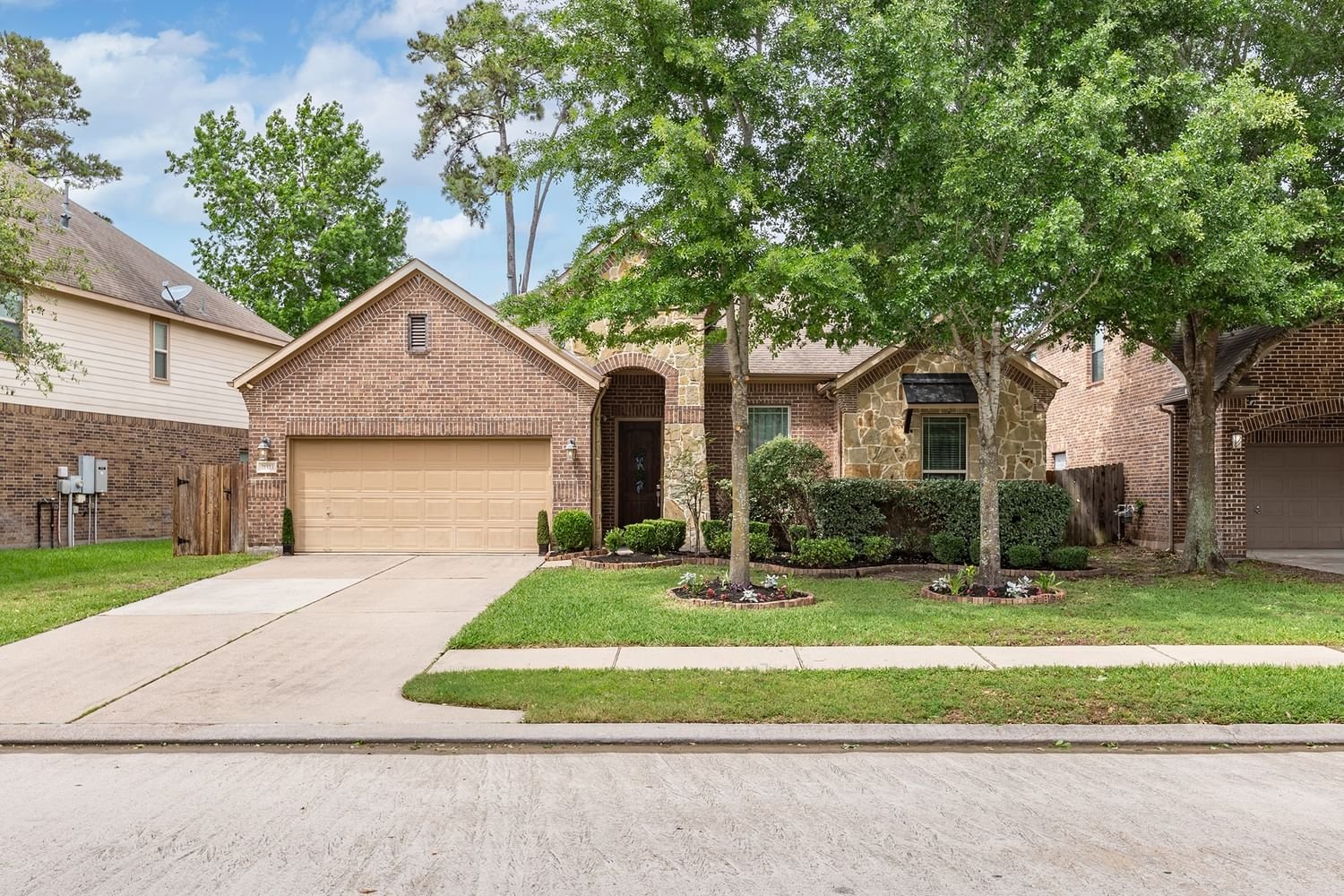 Real estate property located at 21323 Kings Mill, Montgomery, Kings Mill 06, Kingwood, TX, US