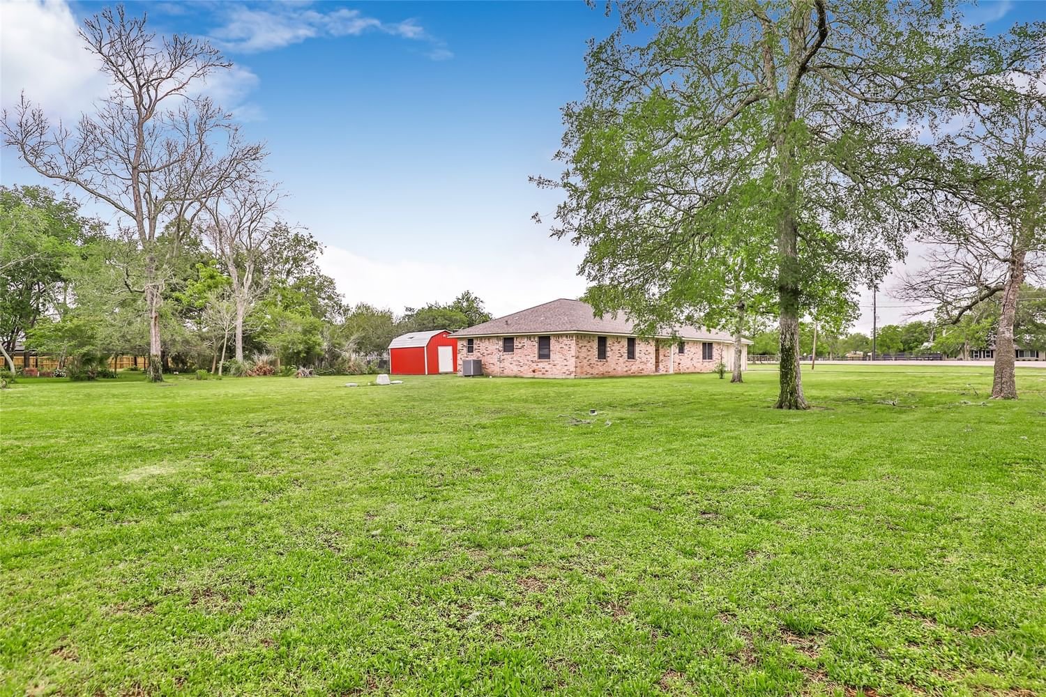 Real estate property located at 515 Gou Hole, Chambers, ABJ Winfree, Cove, TX, US