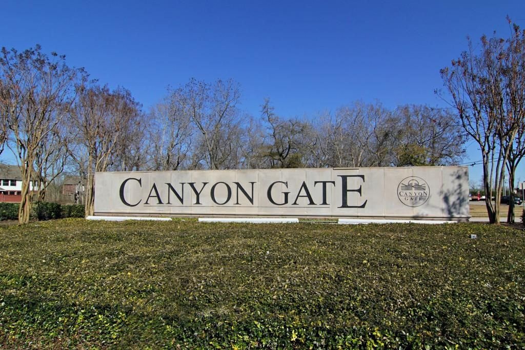 Real estate property located at 5823 CARTA VALLEY LANE, Fort Bend, CANYON GATE AT THE BRAZOS, Richmond, TX, US