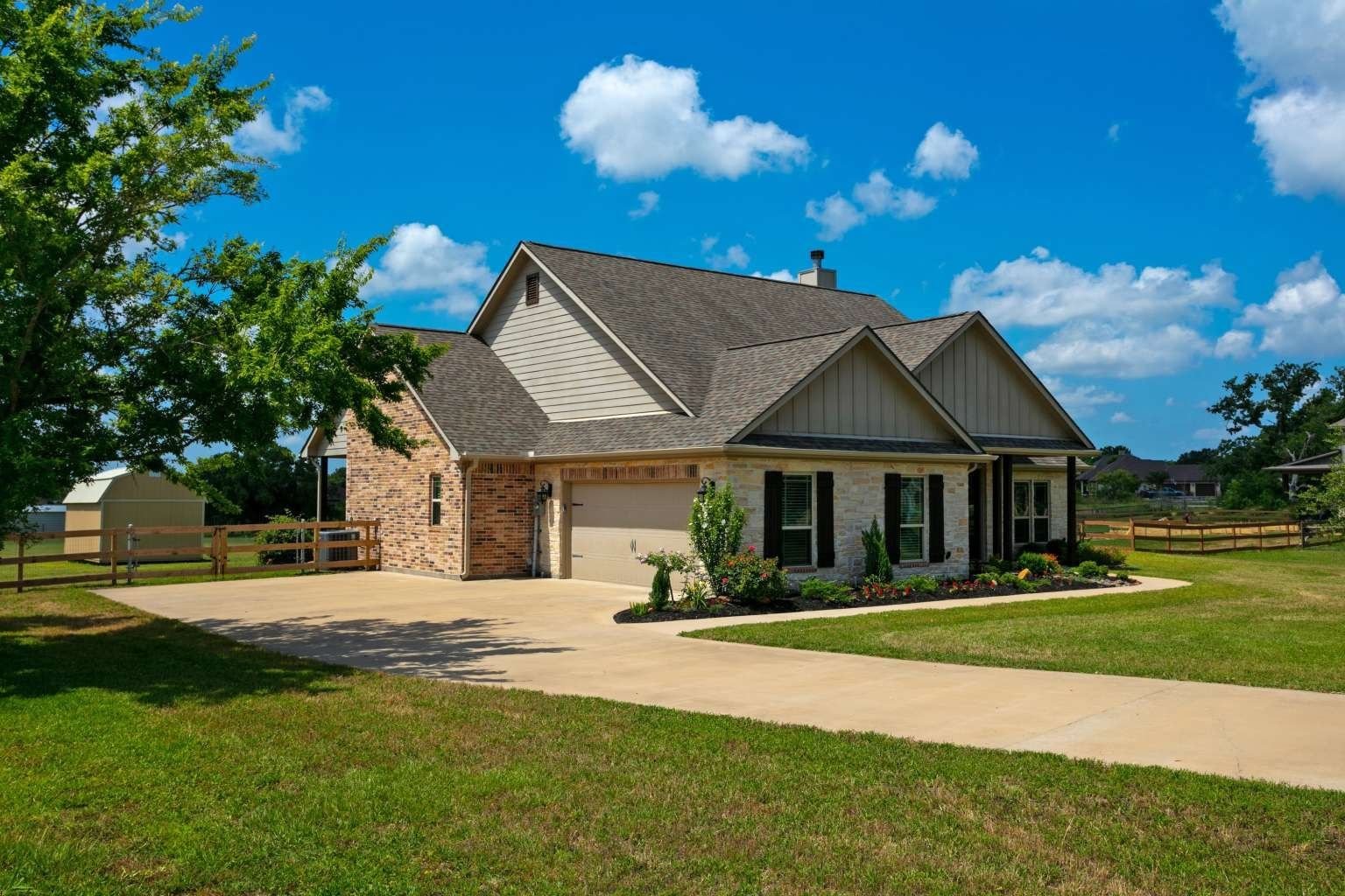 Real estate property located at 18086 Wigeon Trail, Brazos, College Station, TX, US