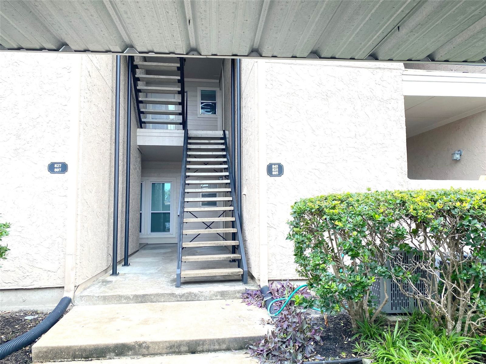 Real estate property located at 10855 Meadowglen #825, Harris, Riverstone 02 Condo Ph 01, Houston, TX, US