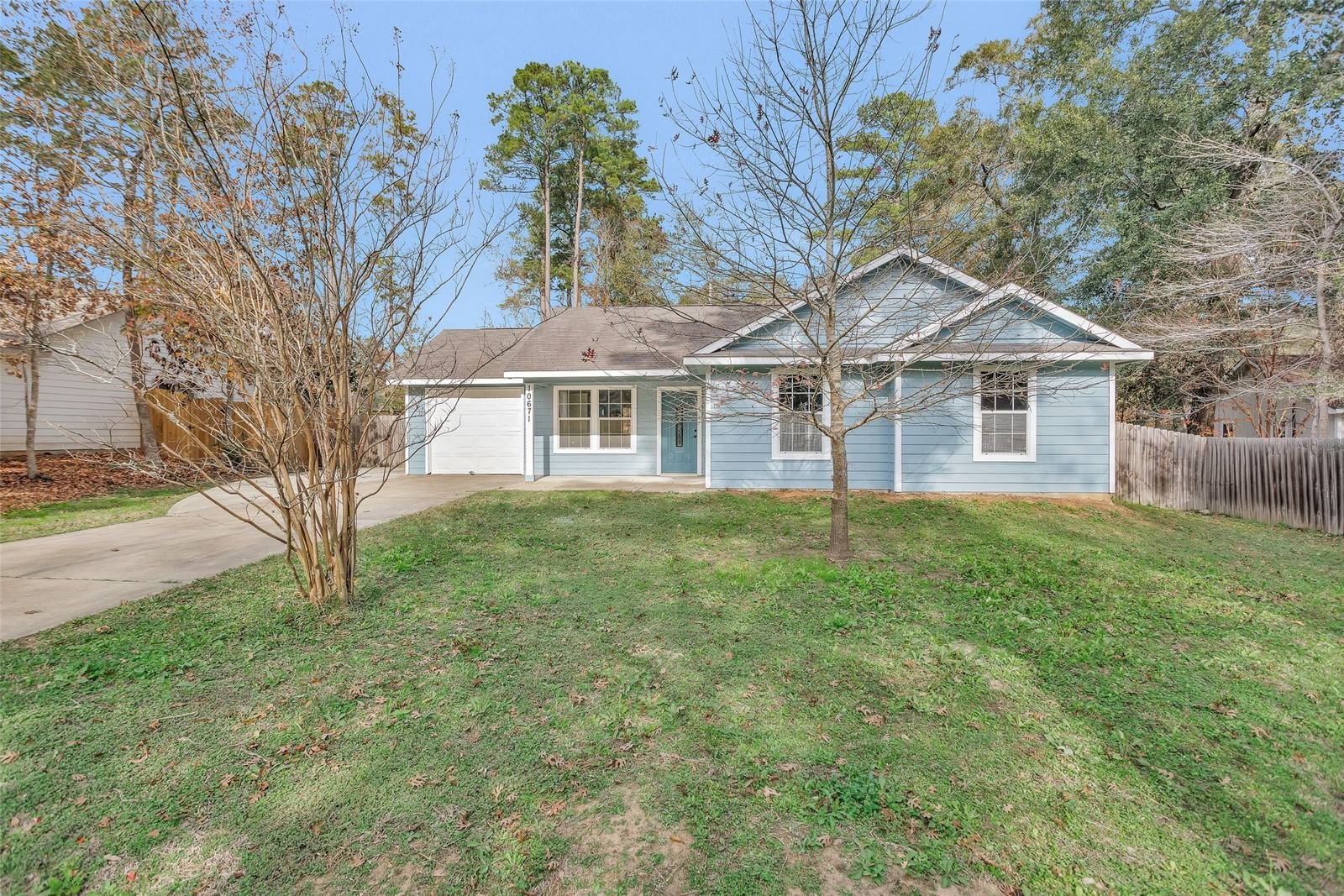 Real estate property located at 10671 Royal Cavins, Montgomery, Royal Forest 02, Conroe, TX, US
