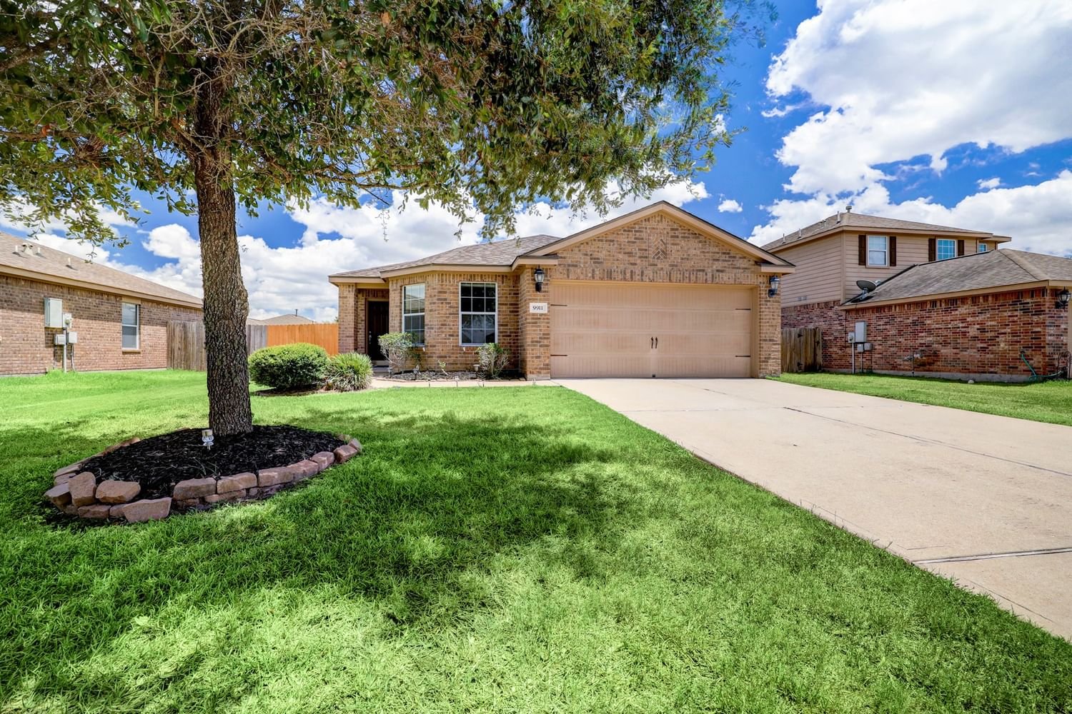 Real estate property located at 9911 Garnet Springs, Brazoria, Rosharon, TX, US