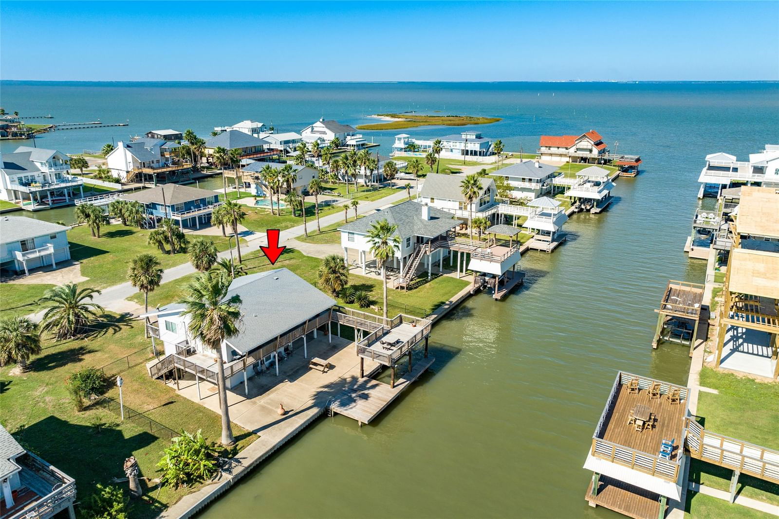 Real estate property located at 3814 Tradewinds, Galveston, Bahia Azul, Galveston, TX, US