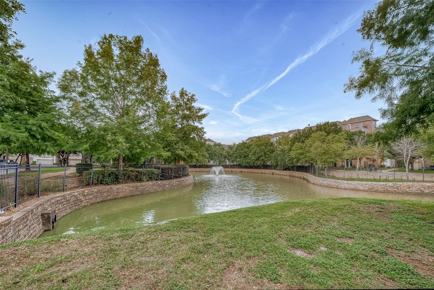 Real estate property located at 9113 Creekstone Lake, Harris, Bedford Falls, Houston, TX, US