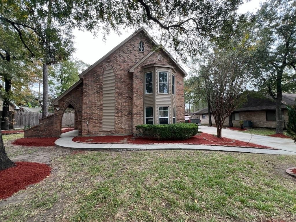 Real estate property located at 306 Heather, Montgomery, Oak Ridge North, Conroe, TX, US