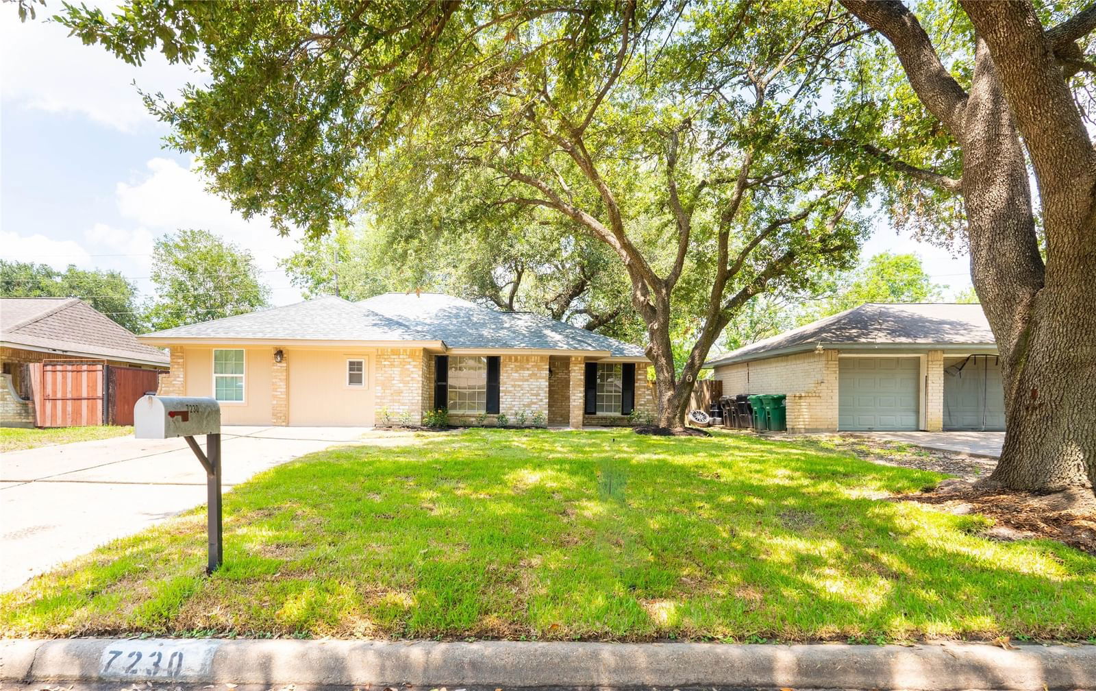 Real estate property located at 7230 Log View, Harris, Woodland Trails North Sec 07, Houston, TX, US