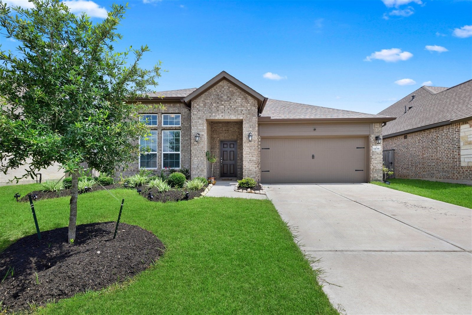Real estate property located at 14018 Lago Creek, Brazoria, Rosharon, TX, US