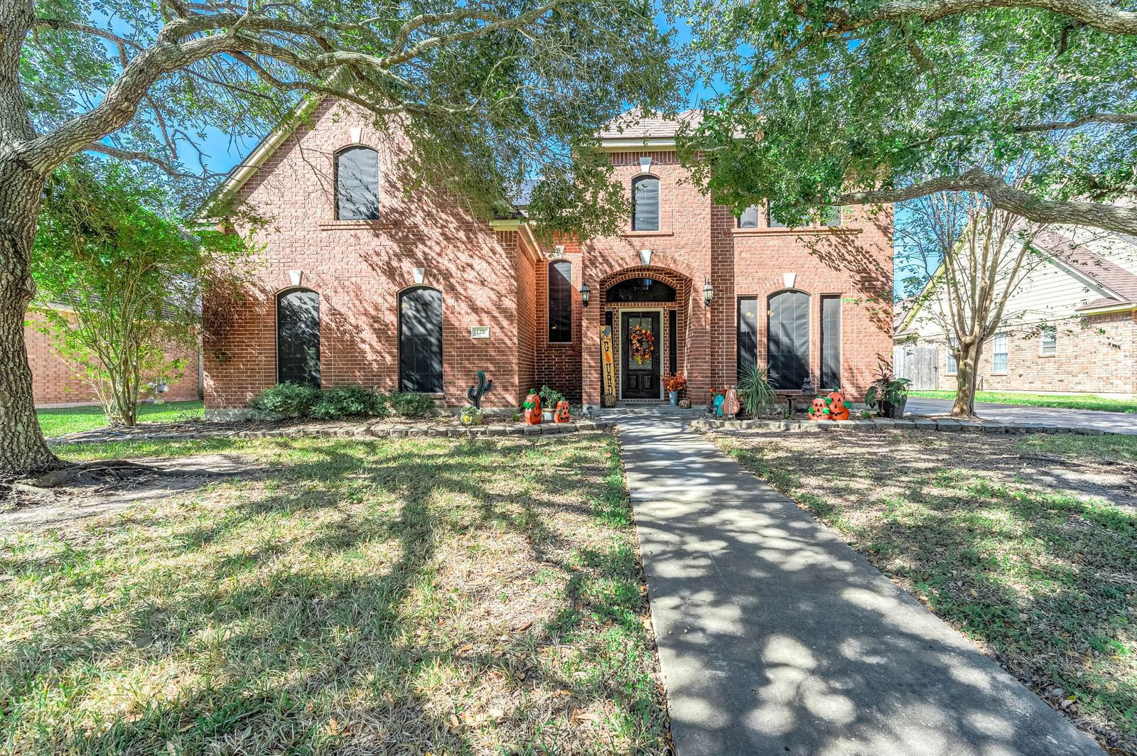 Real estate property located at 125 Indian Warrior, Brazoria, Plantation Village Sec 1-27 L, Lake Jackson, TX, US