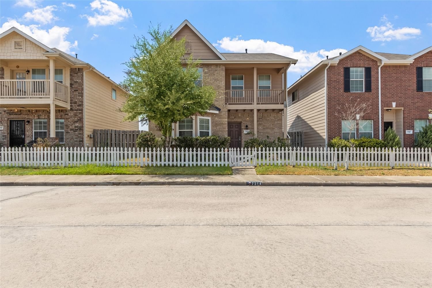 Real estate property located at 7314 Autumn Sun, Harris, Houston, TX, US