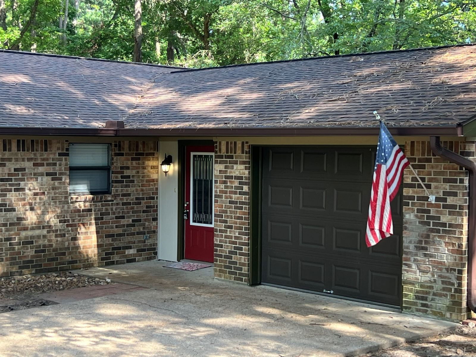 Real estate property located at 2233 Easley, Walker, Hill N Dale, Huntsville, TX, US