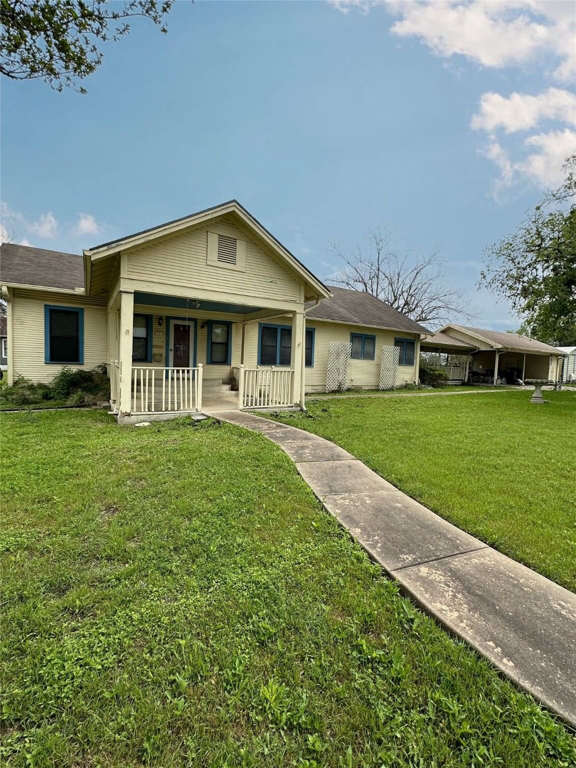 Real estate property located at 307 Fairwinds, Lavaca, Barnard Brown, Hallettsville, TX, US