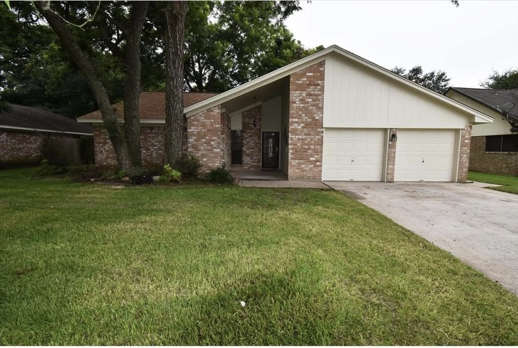 Real estate property located at 125 Tamarisk, Brazoria, Lake Jackson, TX, US