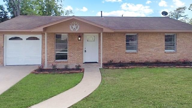 Real estate property located at 204 Sands, Brazoria, Wehrly & Felder Angleton, Angleton, TX, US