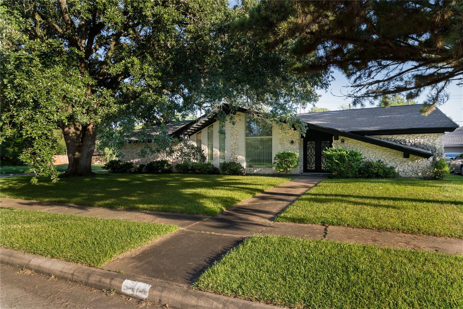 Real estate property located at 5474 Jackwood, Harris, Maplewood Sec 12, Houston, TX, US