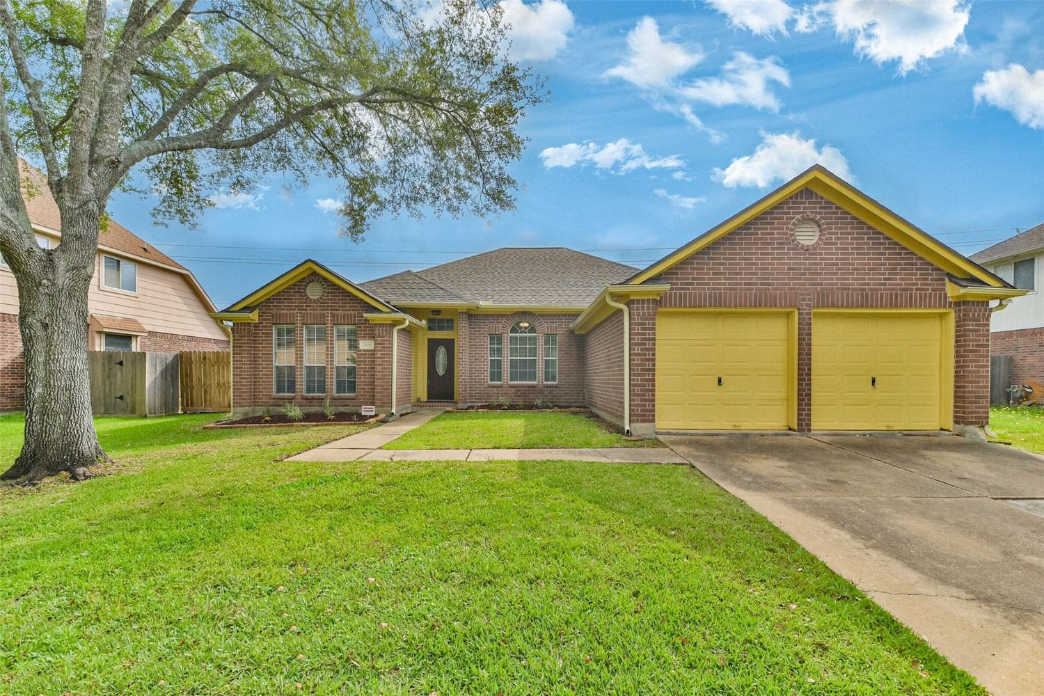 Real estate property located at 2915 Downing, Brazoria, Banbury Cross Sec I-Ii-Iii-Iv, Pearland, TX, US