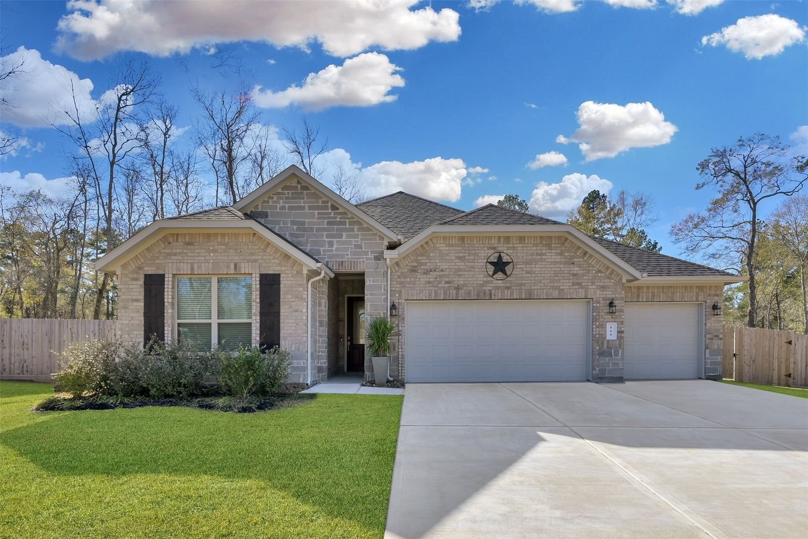 Real estate property located at 169 Jim Hall, Walker, Waverly Place, New Waverly, TX, US