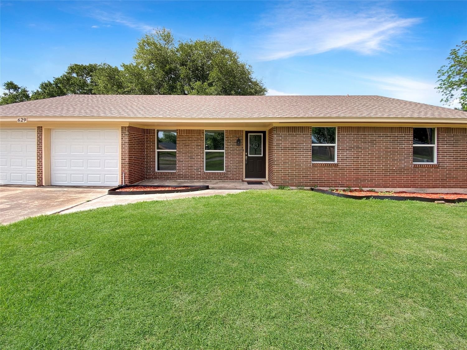 Real estate property located at 629 Carolyn, Chambers, Highland Sub, Winnie, TX, US