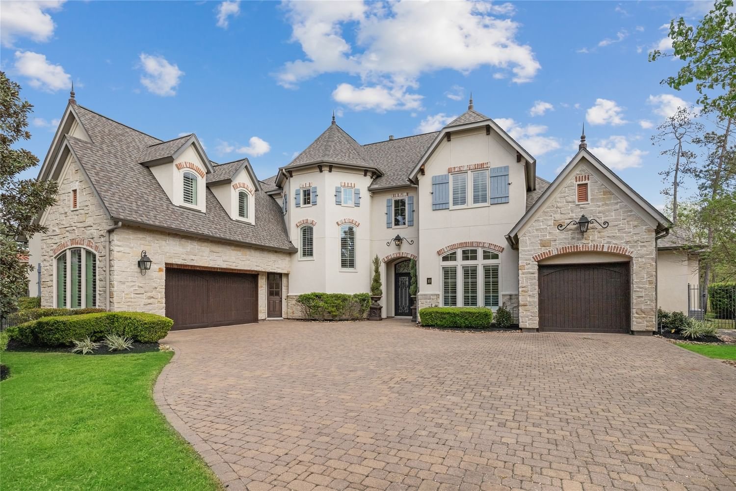 Real estate property located at 10 Parwood, Montgomery, Sterling Ridge, The Woodlands, TX, US