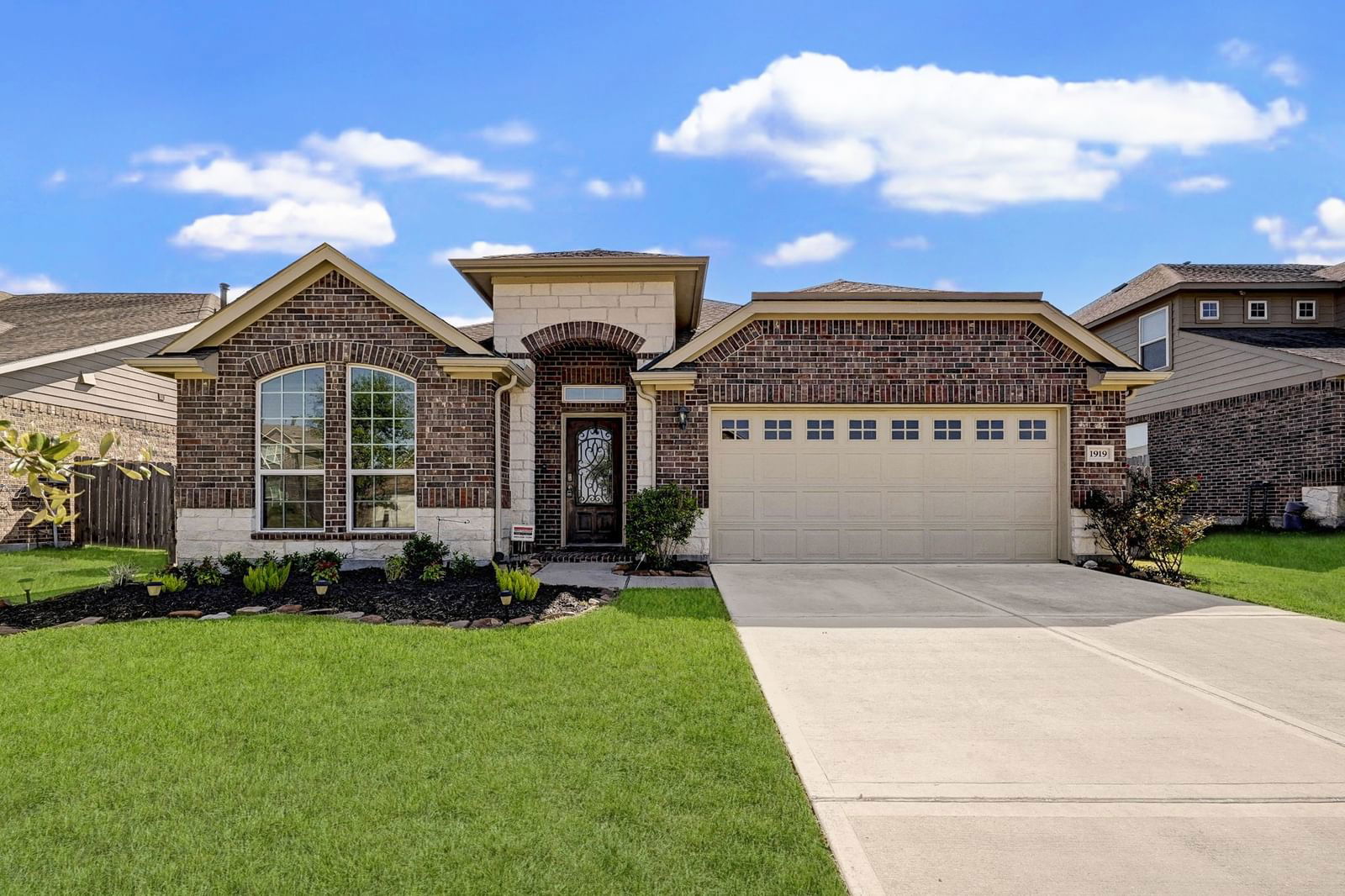 Real estate property located at 1919 Indigo Shores, Fort Bend, Walnut Creek Sec 15, Rosenberg, TX, US