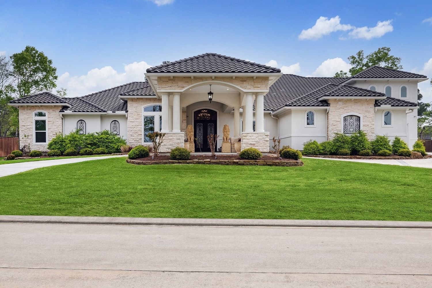 Real estate property located at 61 Kings Lake Estates, Harris, Kings Lake Estates, Humble, TX, US
