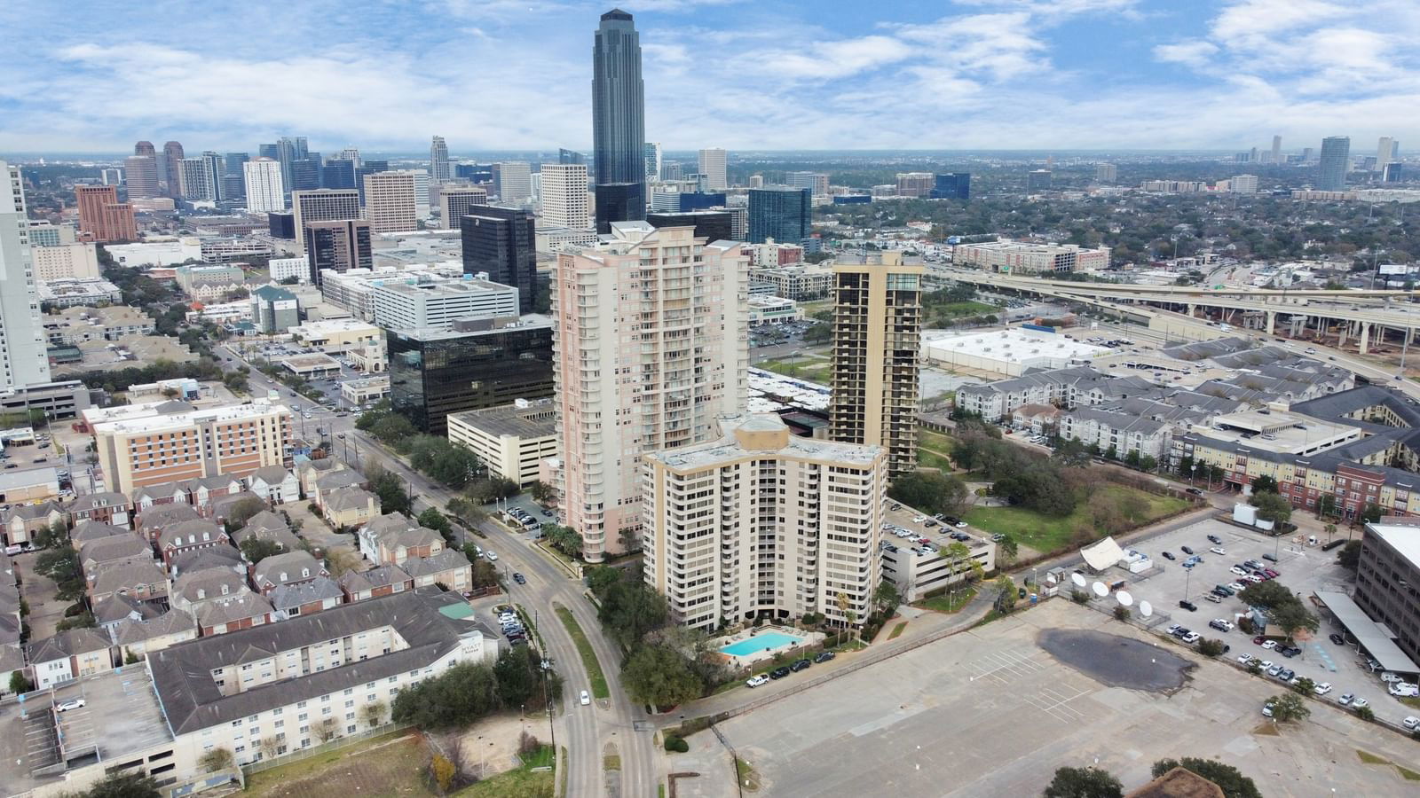 Real estate property located at 3525 Sage #1314, Harris, Sage Street Condo, Houston, TX, US