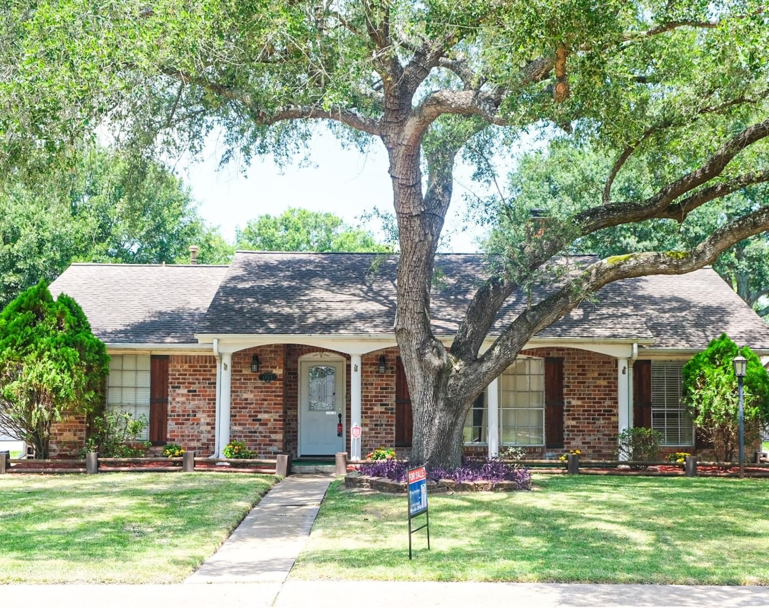 Real estate property located at 1723 Bowline, Harris, Clear Lake City, Houston, TX, US
