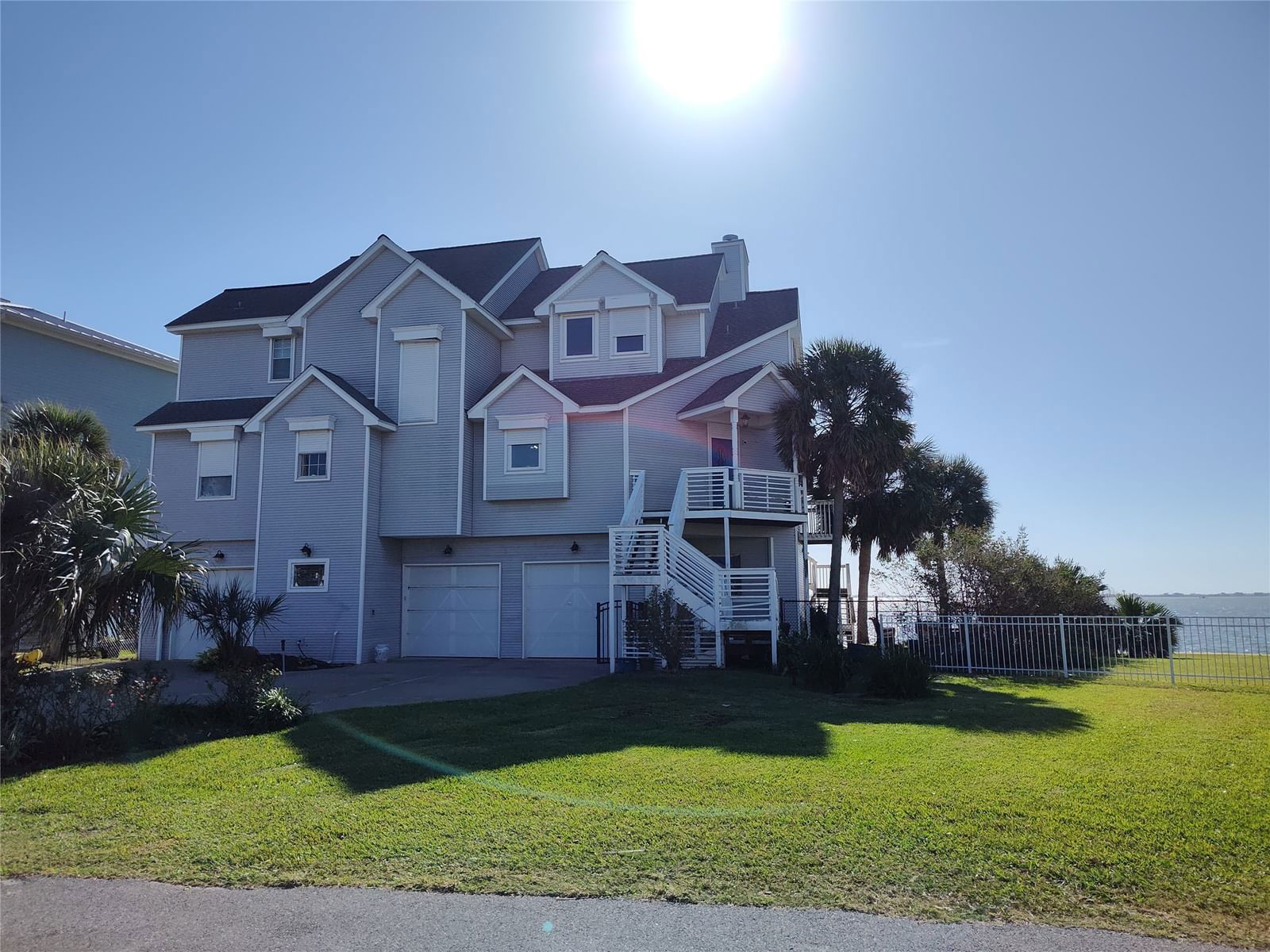 Real estate property located at 143 Bora Bora, Galveston, Tiki Island 12, Tiki Island, TX, US