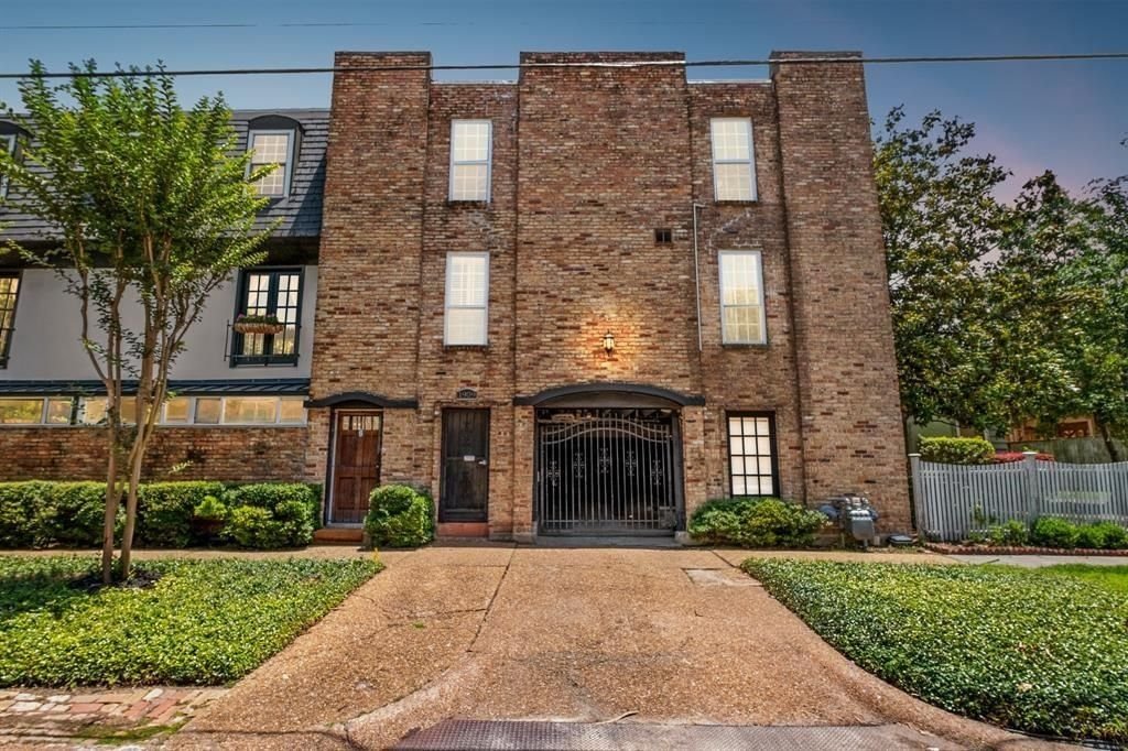Real estate property located at 1909 Brun #14, Harris, Middle Court, Houston, TX, US