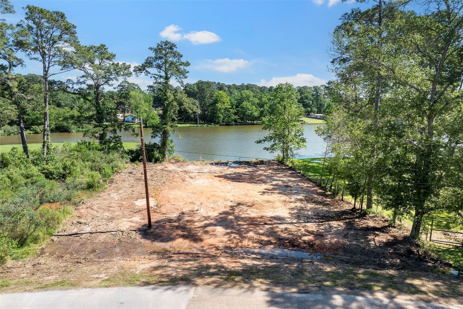 Real estate property located at 217 Comanche Rd, Montgomery, Lake Conroe Forest, Conroe, TX, US